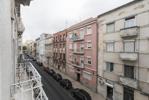 Comfortable single bedroom in Arroios