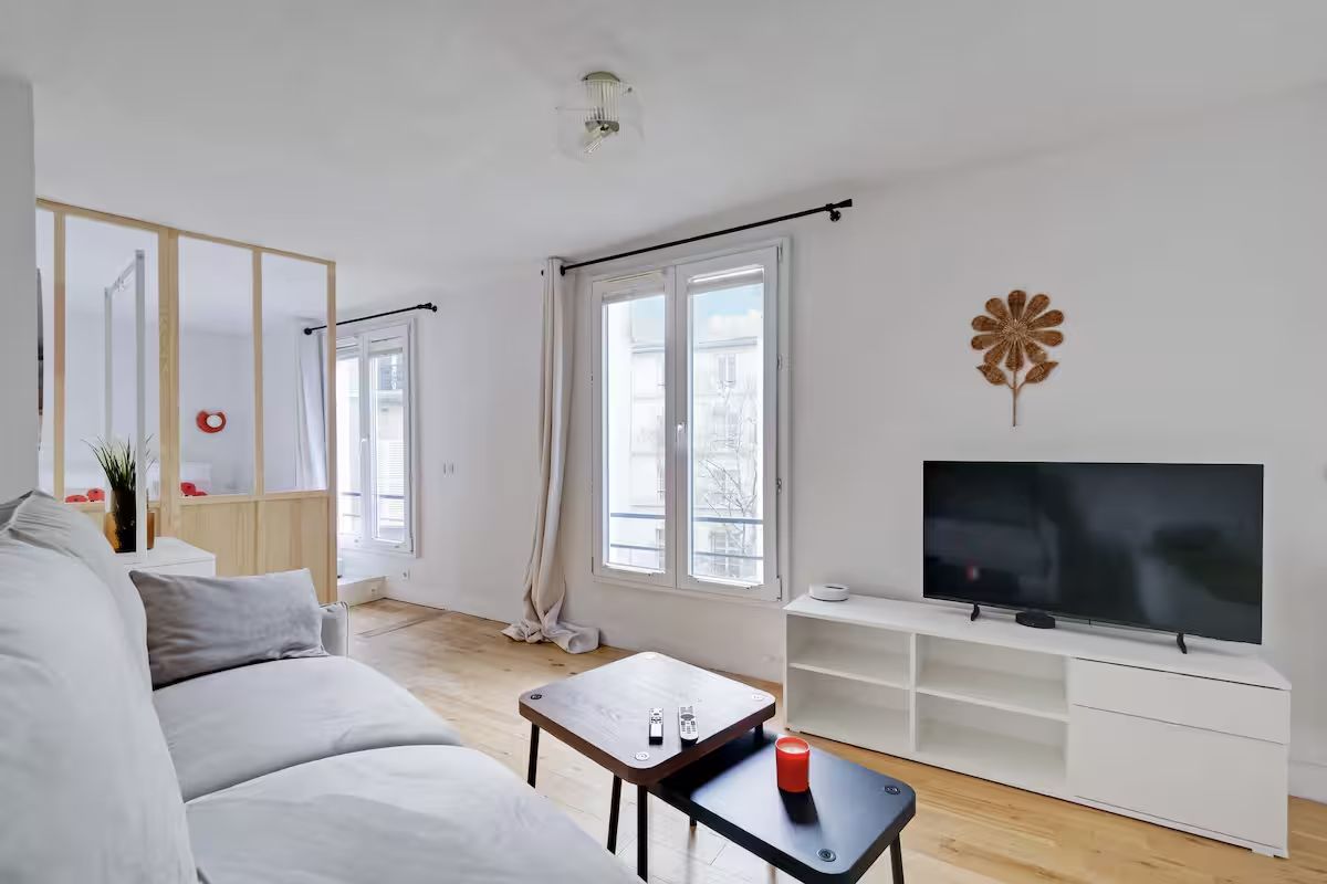 A Chic And Practical Studio, Ideal For A Peaceful Stay. - A chic and practical studio, ideal for a peaceful stay. - Gallery - 9