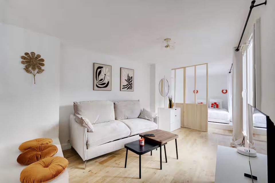  A Chic And Practical Studio, Ideal For A Peaceful Stay.  -  A chic and practical studio, ideal for a peaceful stay.  - Gallery -  12