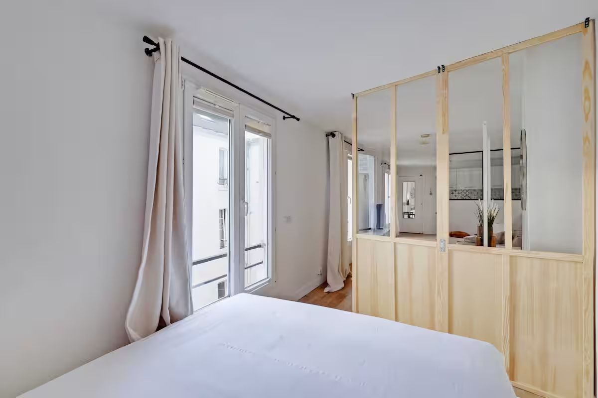 A Chic And Practical Studio, Ideal For A Peaceful Stay. - A chic and practical studio, ideal for a peaceful stay. - Gallery - 3