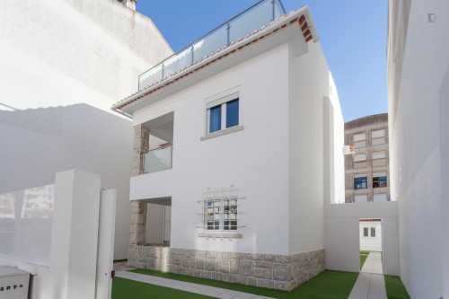 Spacious and nice single bedroom with a balcony, in Costa da Caparica - Gallery - 22