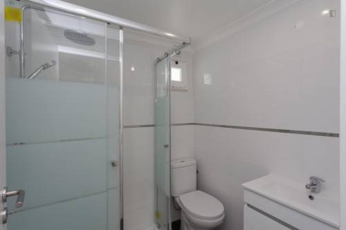 Spacious and nice single bedroom with a balcony, in Costa da Caparica - Gallery - 38