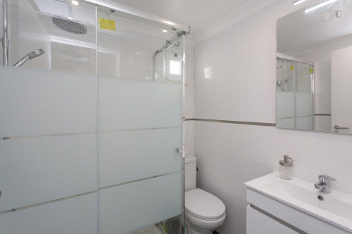 Spacious and nice single bedroom with a balcony, in Costa da Caparica - Gallery - 26
