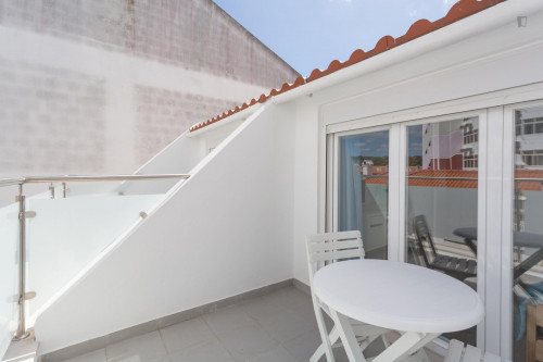 Spacious and nice single bedroom with a balcony, in Costa da Caparica - Gallery - 27