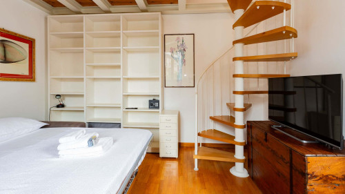 Ingegnoli1 Bright top floor apartment by Hospity