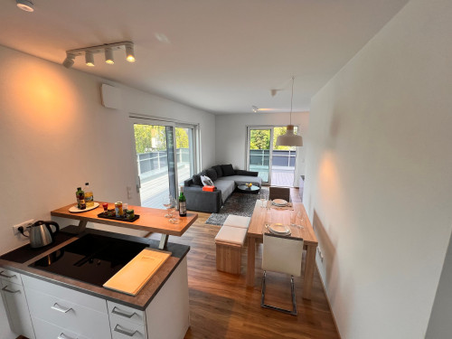 Modern Design Studio with Private Terrace - Gallery - 18