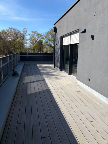 Modern Design Studio with Private Terrace - Gallery - 5