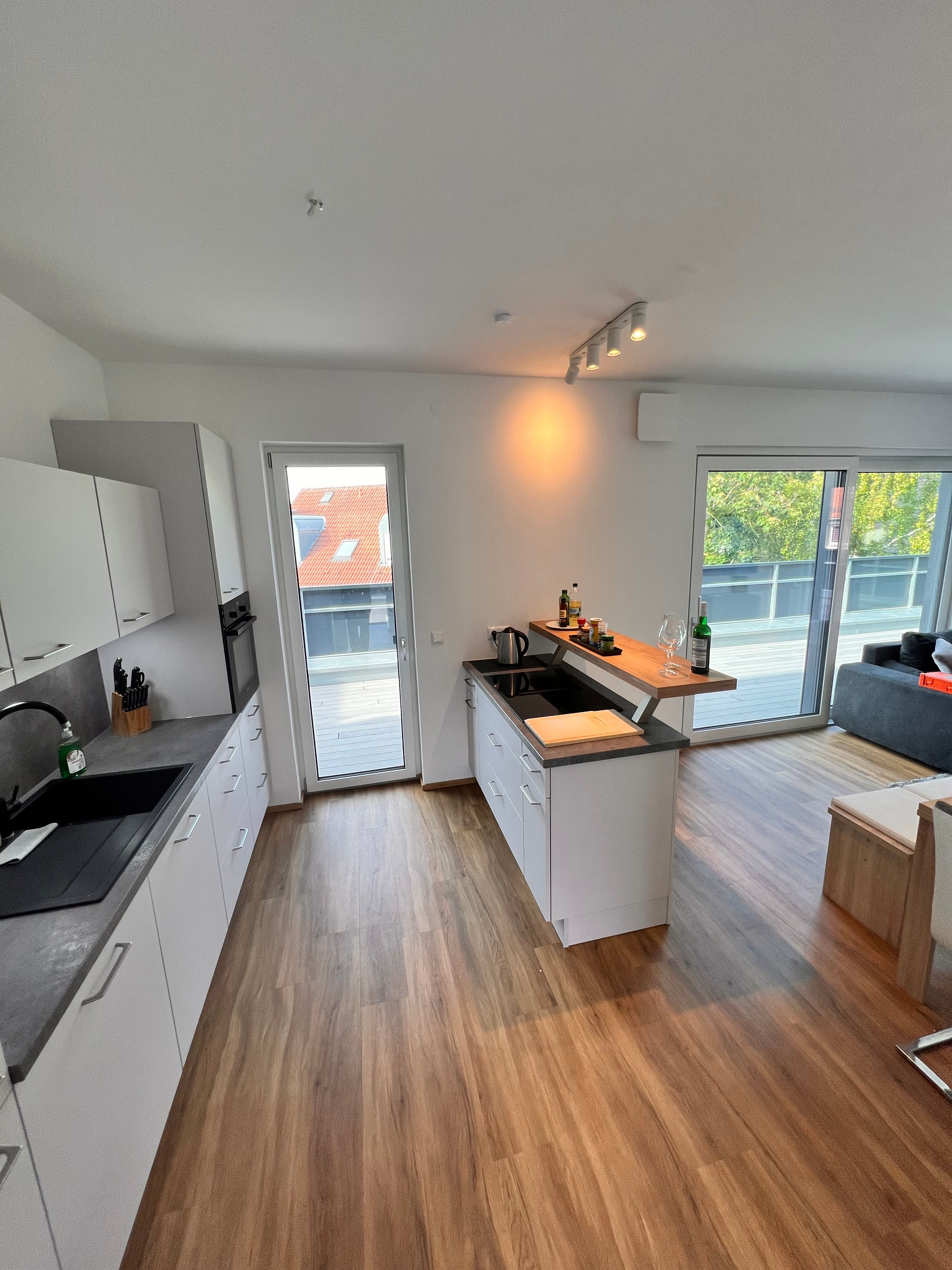 Modern Design Studio With Private Terrace - 14