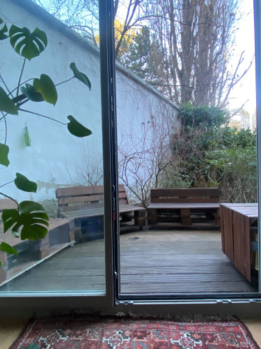 2-room 81 m2 apartment in Berlin Mitte with terrace