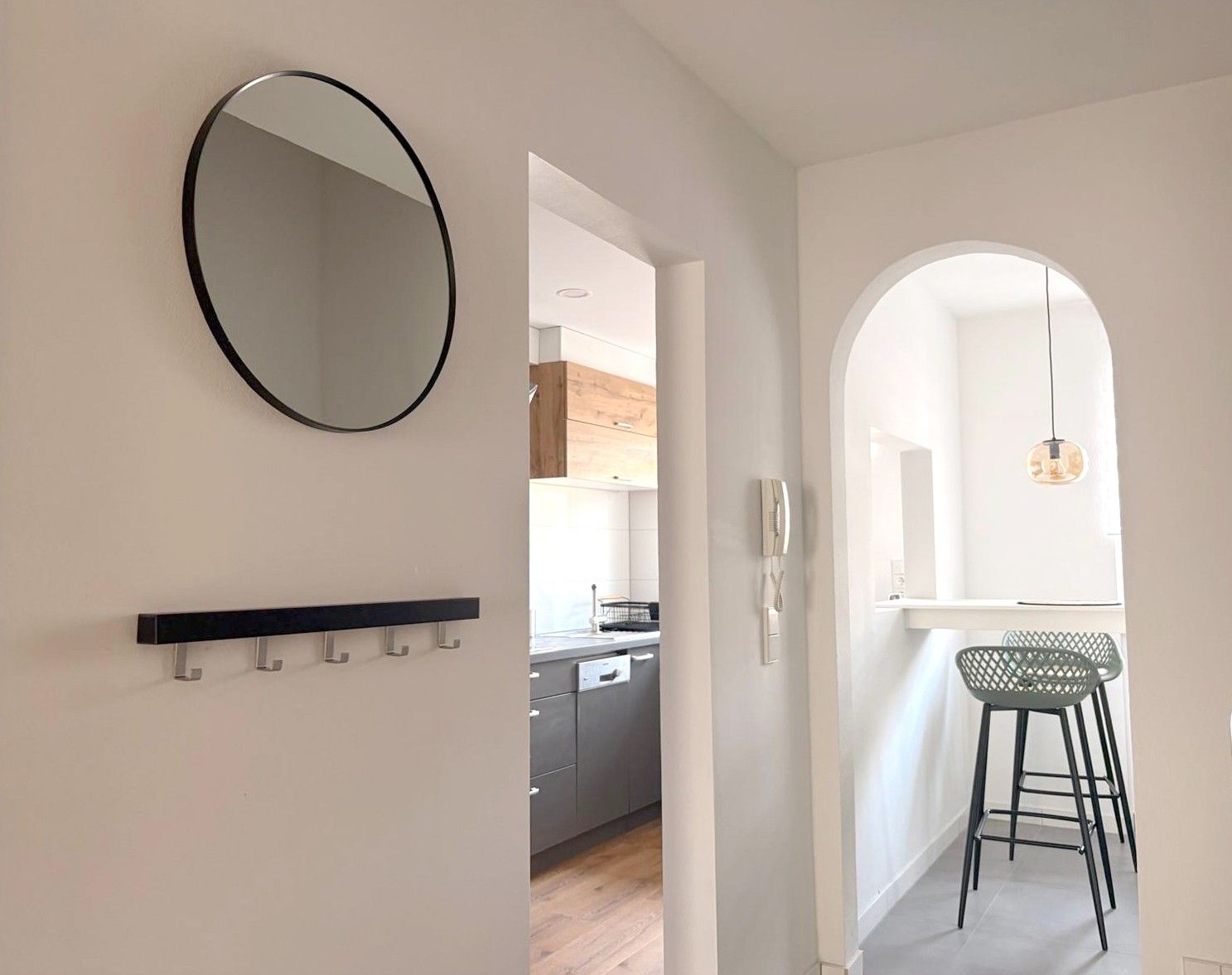  Modern 3.5-Room Furnished Duplex With Home Theater, AC, And A Charging Station – Separate Entrance,   -  Modern 3.5-room furnished duplex with home theater, AC, and a charging station – separate entrance, first occupancy following renovation  - Gallery -  22