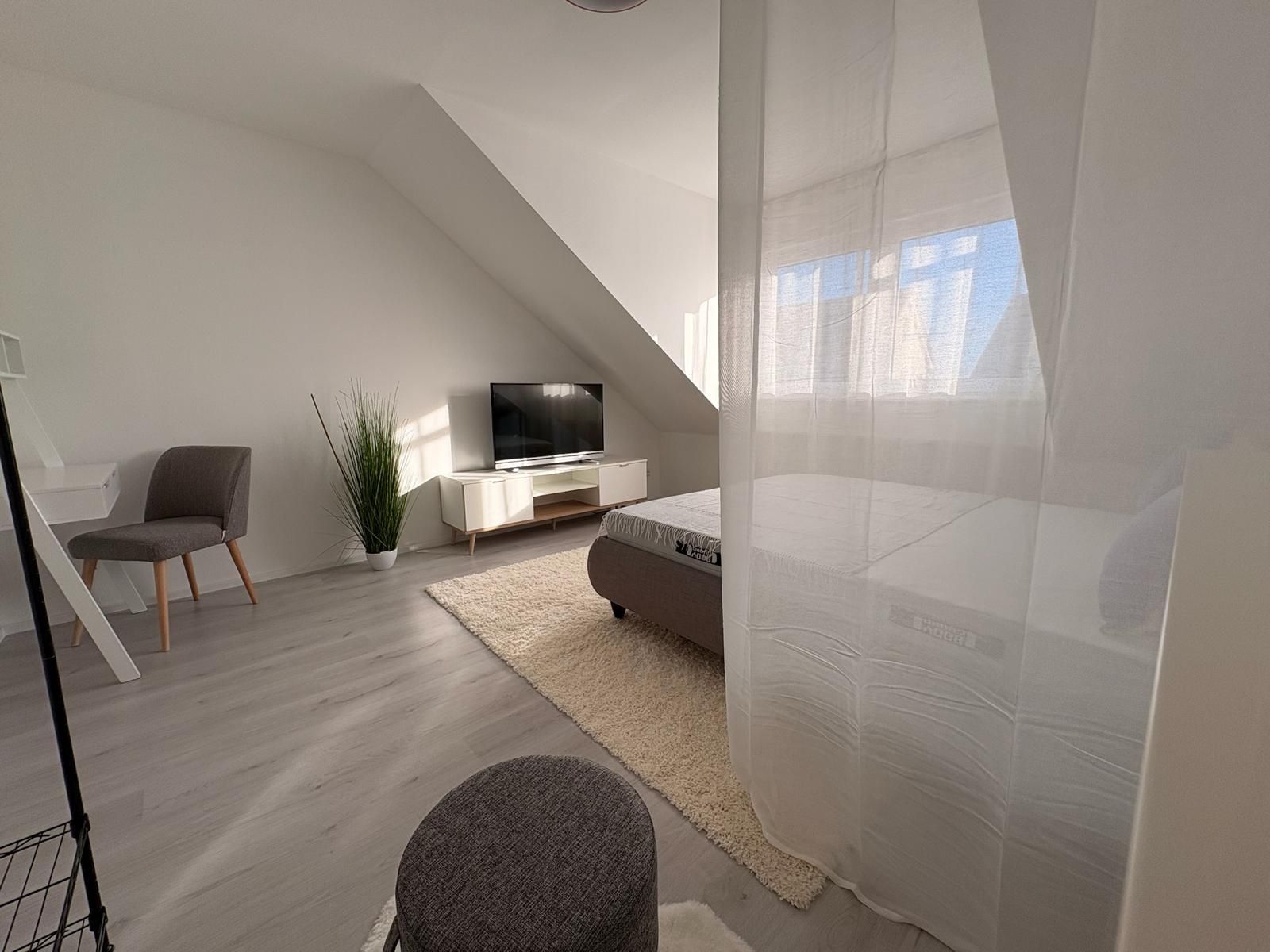  Modern 3.5-Room Furnished Duplex With Home Theater, AC, And A Charging Station – Separate Entrance,   -  Modern 3.5-room furnished duplex with home theater, AC, and a charging station – separate entrance, first occupancy following renovation  - Gallery -  16