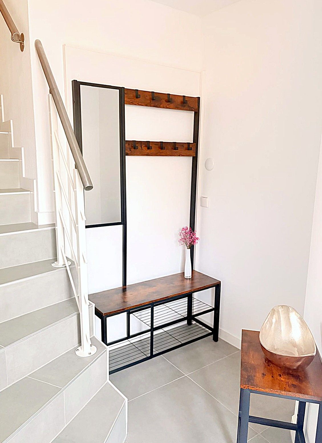 Modern 3.5-Room Furnished Duplex With Home Theater, AC, And A Charging Station – Separate Entrance, - Modern 3.5-room furnished duplex with home theater, AC, and a charging station – separate entrance, first occupancy following renovation - Gallery - 6