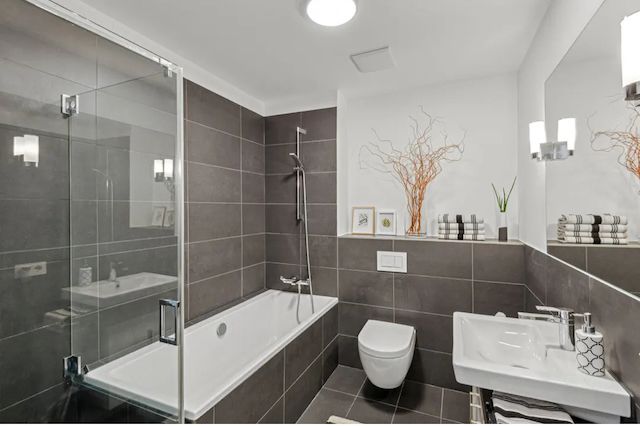 Luxury 1 Bedroom With Huge Private Terrace In Historic Building - Luxury 1 bedroom with huge private terrace in historic building - Gallery - 4