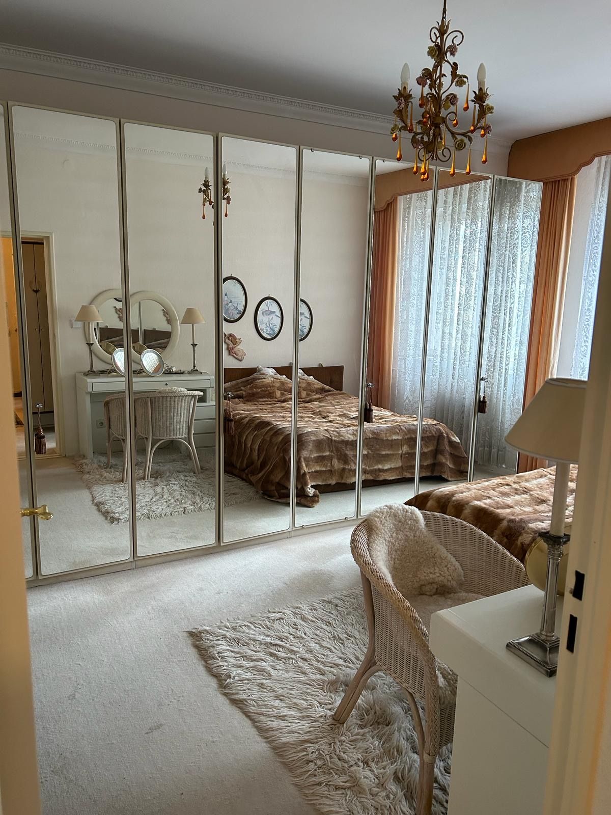 1 BR Bright And Pretty Suite With Nice Neighbours  -  1 BR bright and pretty suite with nice neighbours  - Gallery -  9