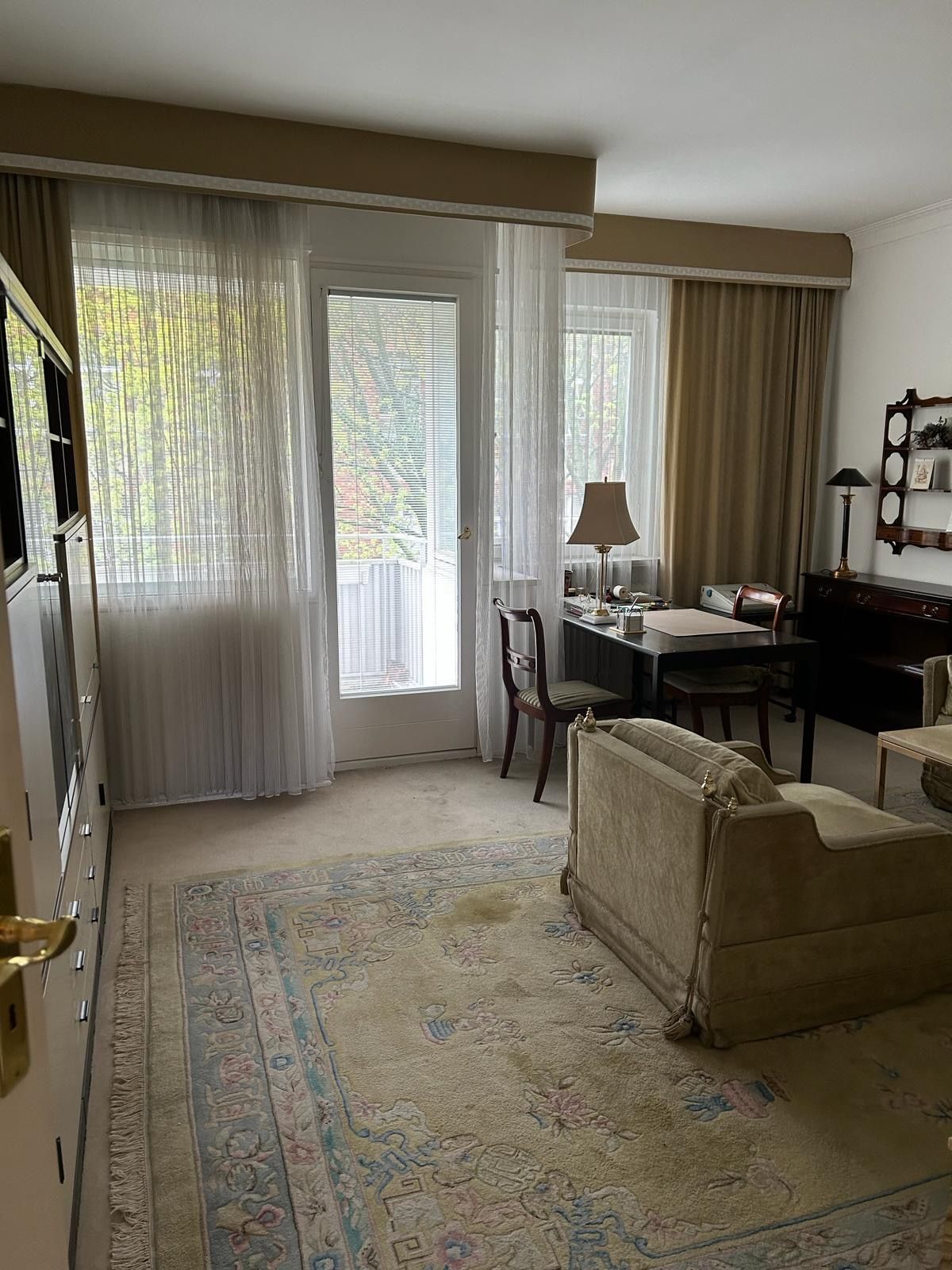  1 BR Bright And Pretty Suite With Nice Neighbours  -  1 BR bright and pretty suite with nice neighbours  - Gallery -  5