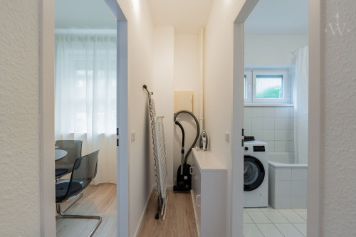 2 bedroom apartment near Checkpoint Charlie