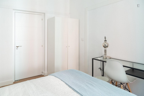 Attractive double bedroom near the San Bernardo metro