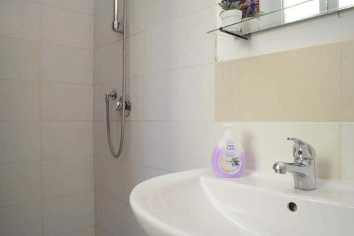 Apartment in Via di Sant'Erasmo, Roma for 30 m²