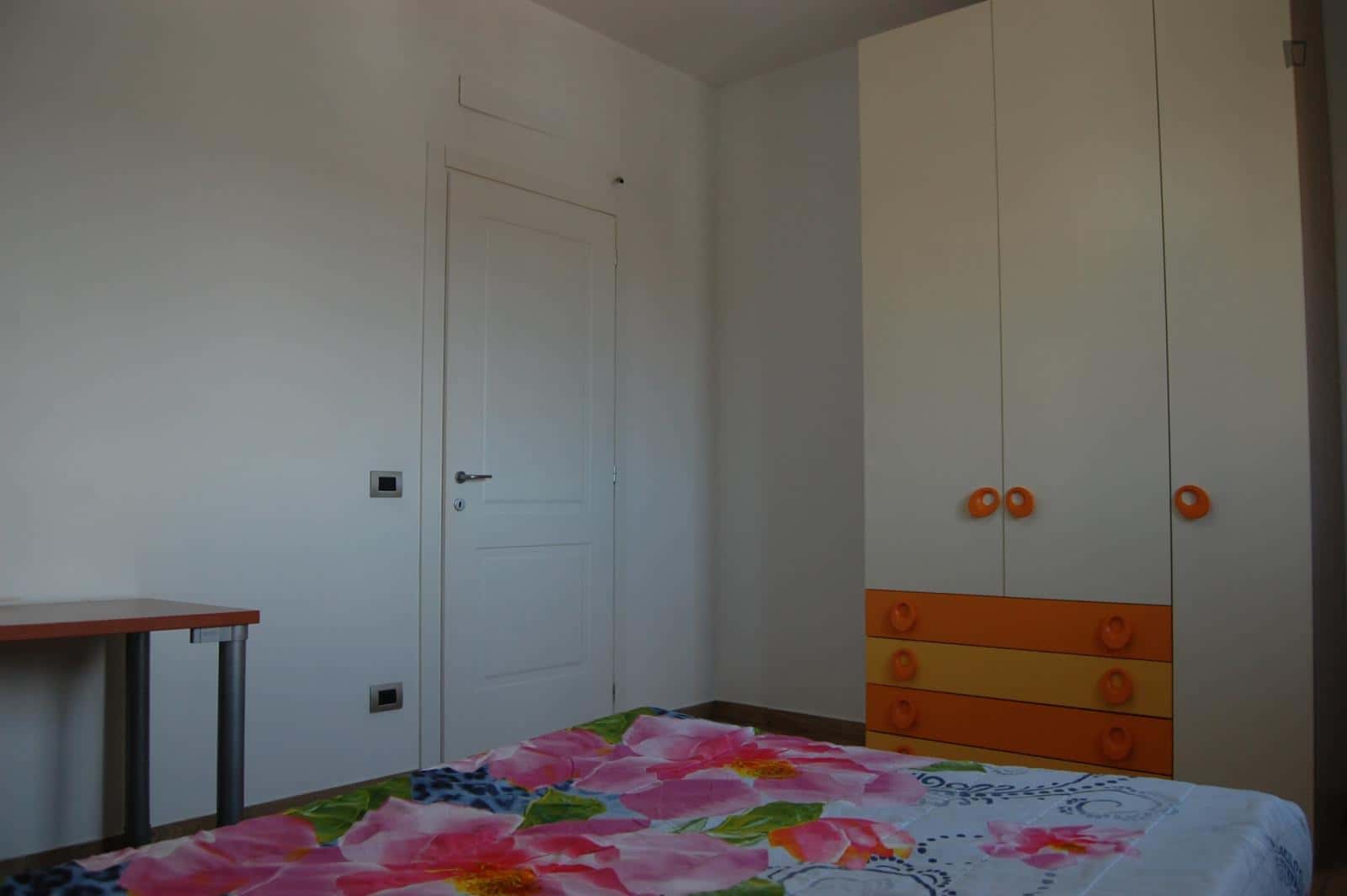  Room In Via Pier Andrea Fontebasso, Roma For 120 M² With 3 Bedrooms  -  Room in Via Pier Andrea Fontebasso, Roma for 120 m² with 3 bedrooms  - Gallery -  1