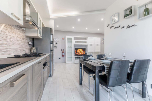 Apartment in Via Riccardo Guruzian, Roma for 80 m² with 2 bedrooms