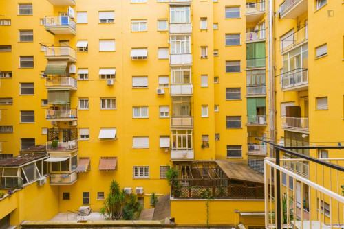 Room in Via Portuense, Roma for 100 m² with 3 bedrooms