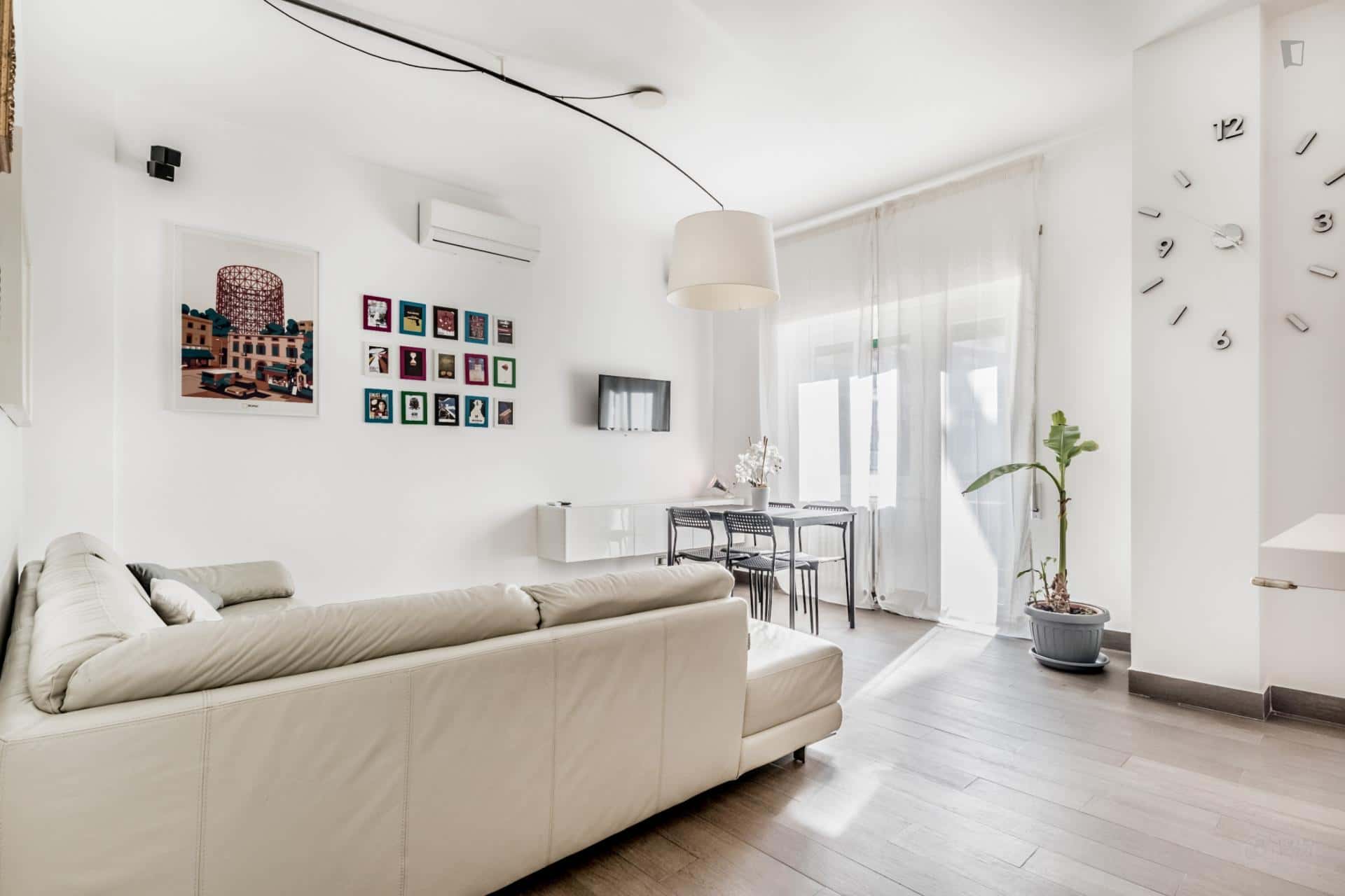 Apartment In Via Pietro Ferrigni, Roma For 75 M² With 2 Bedrooms - Apartment in Via Pietro Ferrigni, Roma for 75 m² with 2 bedrooms - Gallery - 1
