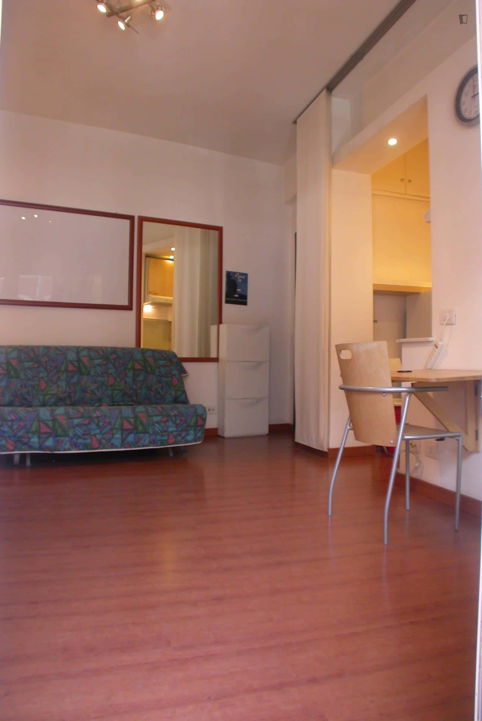 Room In Viale Scalo San Lorenzo, Roma For 80 M² With 3 Bedrooms - Room in Viale Scalo San Lorenzo, Roma for 80 m² with 3 bedrooms - Gallery - 1