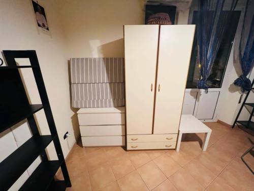 Room in Via Aurelia, Roma for 75 m² with 3 bedrooms
