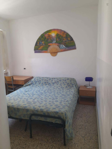 Room in Via Domenico Cucchiari, Roma for 88 m² with 3 bedrooms