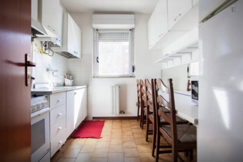 Cool double bedroom in Chiesa Rossa neighbourhood