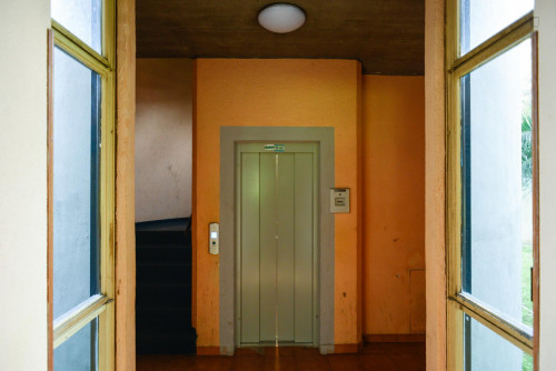 Fresh and welcoming double bedroom not far from Jonio metro station