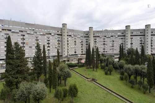 Fresh and welcoming double bedroom not far from Jonio metro station