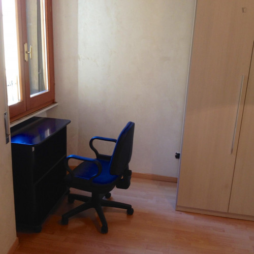 Comfortable single bedroom near the Tevere riverbank