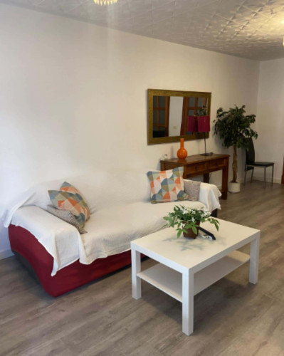 Room in Carrer Josep Darder, Palma for 130 m² with 5 bedrooms