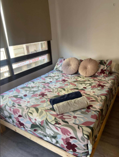 Room in Carrer Josep Darder, Palma for 130 m² with 5 bedrooms