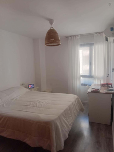 Room in Carrer Josep Darder, Palma for 130 m² with 5 bedrooms