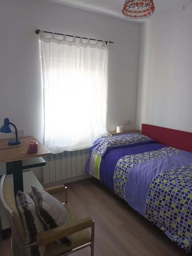 Room in Calle Río Riofrío, Salamanca for 50 m² with 2 bedrooms