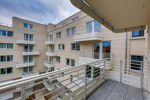 Single bedroom in 5-bedroom apartment  - Gallery -  5