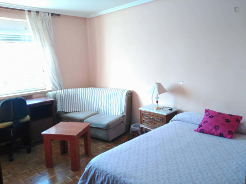 Room in Avenida de los Maristas, Salamanca with 7 bedrooms