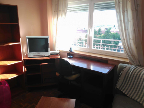 Room in Avenida de los Maristas, Salamanca with 7 bedrooms