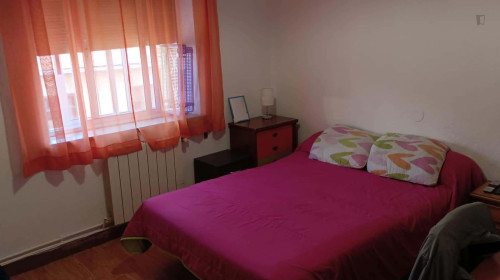 Room in Calle Quinta, Salamanca with 3 bedrooms - Gallery - 5