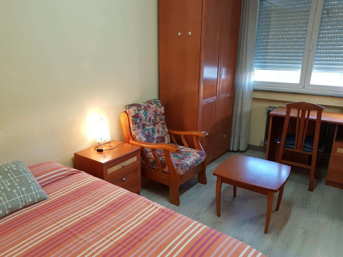 Room in Calle Asturias, Salamanca with 4 bedrooms