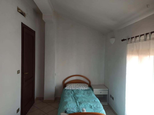 Room in Via Emilia Ponente, Bologna for 111 m² with 4 bedrooms - Gallery - 4