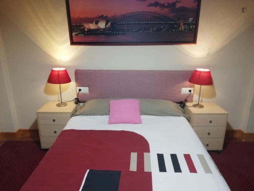 Room in Rúa de Alfonso XIII, Vigo for 240 m² with 6 bedrooms - Gallery - 17