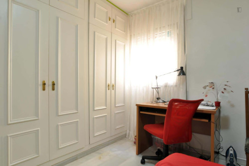 Room in Calle Nuzas, Málaga with 4 bedrooms  - Gallery -  5