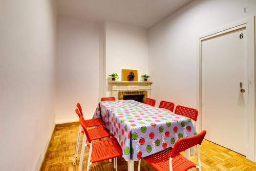 Sublime double bedroom in a student flat, in Esquerra de l'Eixample - Gallery - 8