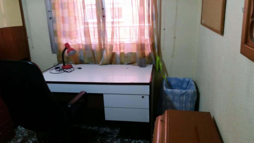 Room in Paseo Marqués de Corvera, Murcia with 3 bedrooms - Gallery - 6