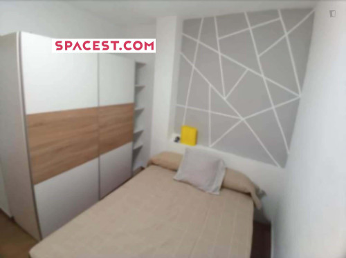 Room in Calle Corregidor, Murcia with 3 bedrooms