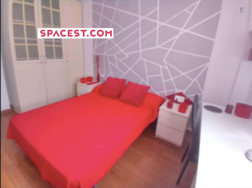 Room in Calle Corregidor, Murcia with 3 bedrooms