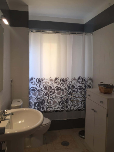 Apartment in Carretera de Ronda, Almería for 100 m² with 3 bedrooms